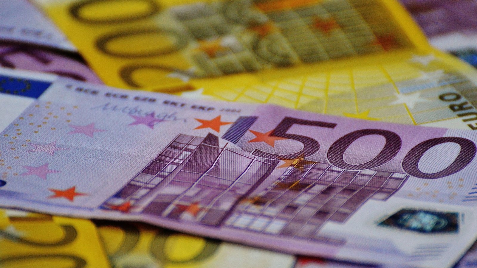 money-1508440_1920